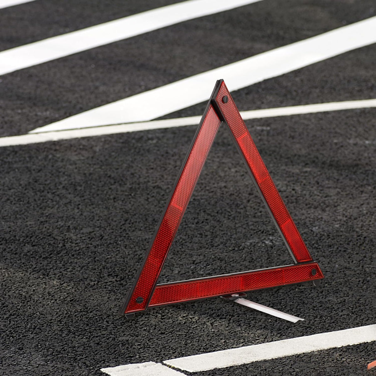 Safety Triangles 3-Pack Portable Reflective Roadside Warning Signs 11.22X9.64X9.05In Emergency Car Hazard Markers for Nighttime and Adverse Weather