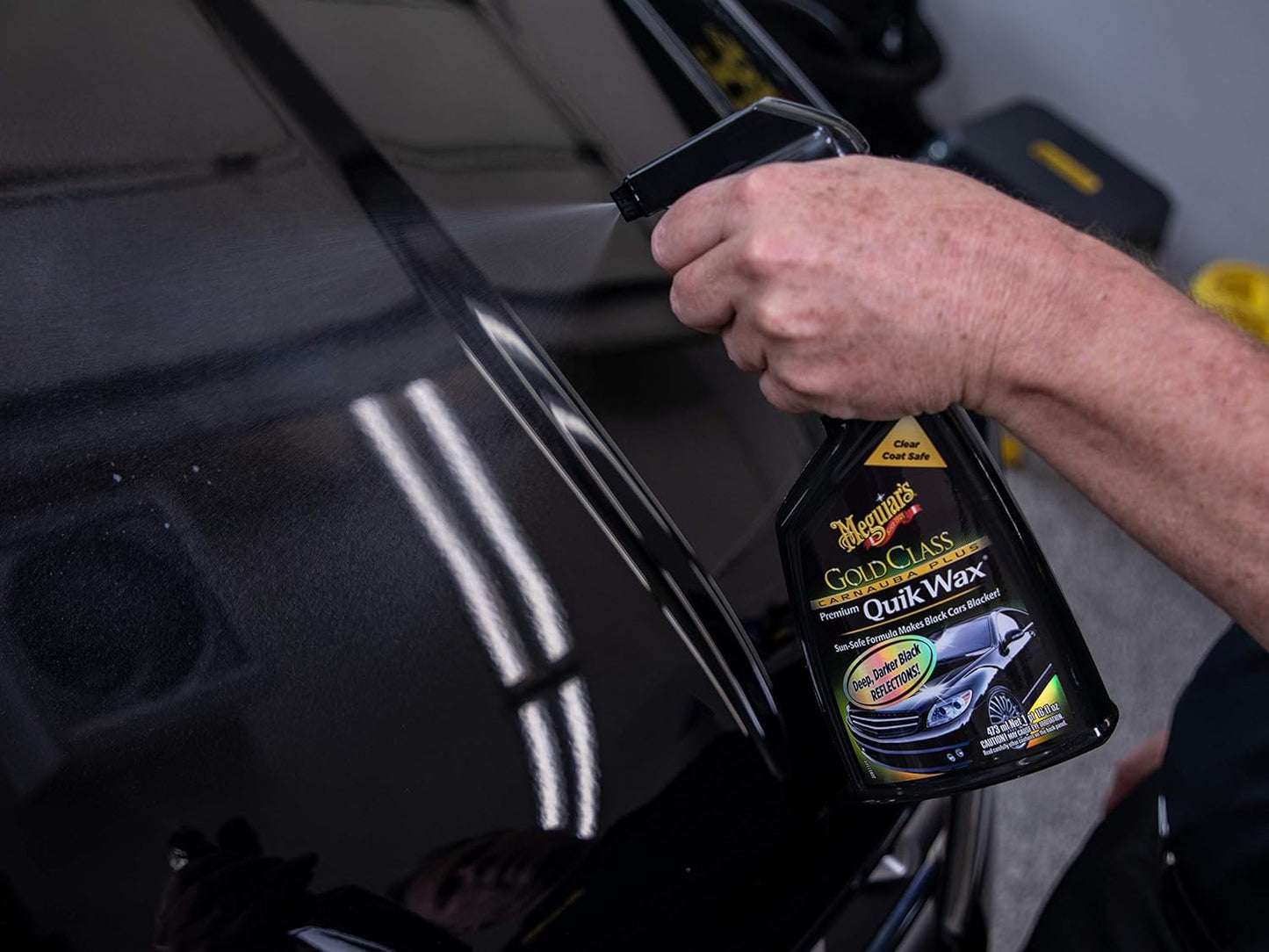 Meguiar's G7716 Gold Class Carnauba Quik Wax, Special Blend for Richness and Shine, Clear Coat Safe Meguiar's Quik Wax, Spray that Leaves Lasting Results without Residue, 16 Oz Containe