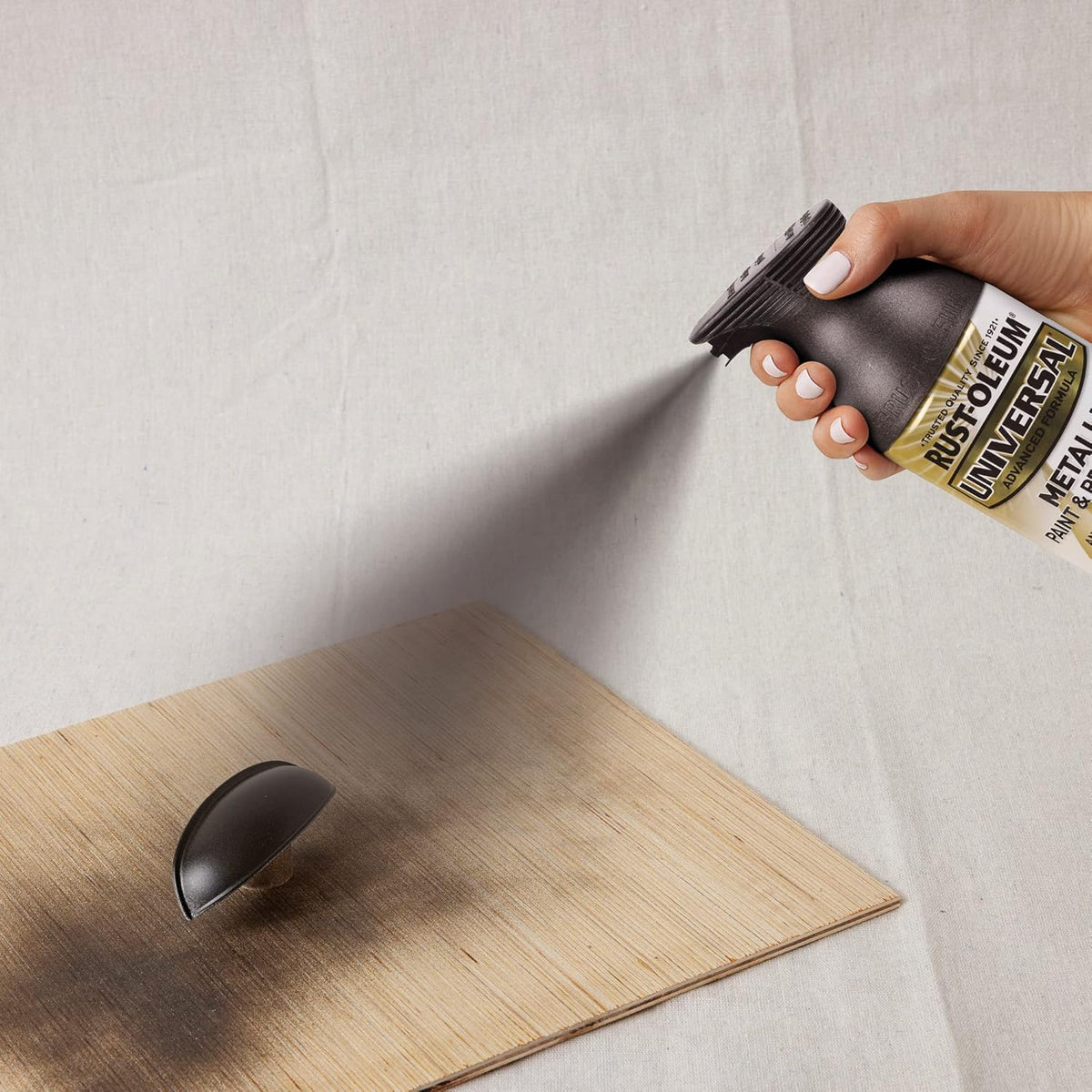 Rust-Oleum 302151 Universal All Surface Clear Topcoat Spray, 11 oz, Dead Flat Clear - Colors A