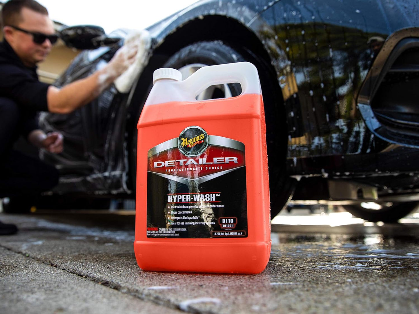Meguiar's Shampoo Plus, Lubricating Car Wash Soap Lifts Dirt and Grime Off Car Surfaces, Cleans Paint Without Swirling or Scratching, Deepens Gloss and Boosts Shine, 1 Gal
