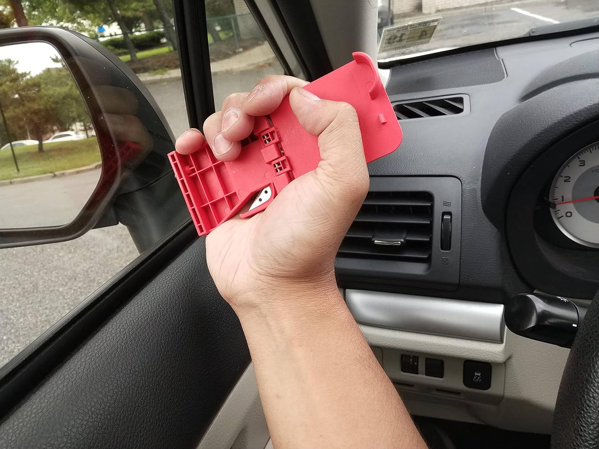 General Tools 7902 4-in-1 Car Escape Tool - Window Breaker, Seat Belt Cutter, Flashing Hazard Light, LED Flashlight