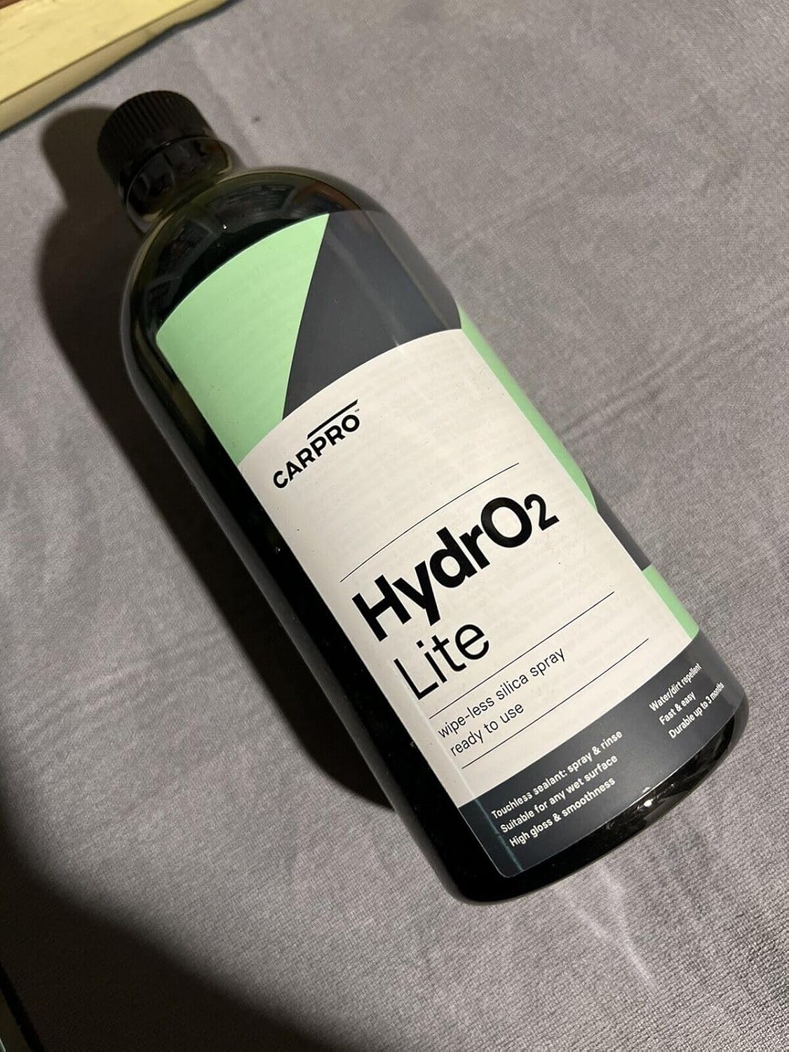CARPRO HydrO2 Lite Touchless Silica Sealant - Spray-On and Rinse-Off Automotive Paint Sealant - Ready to Use Formula - Liter with Sprayer (34oz)