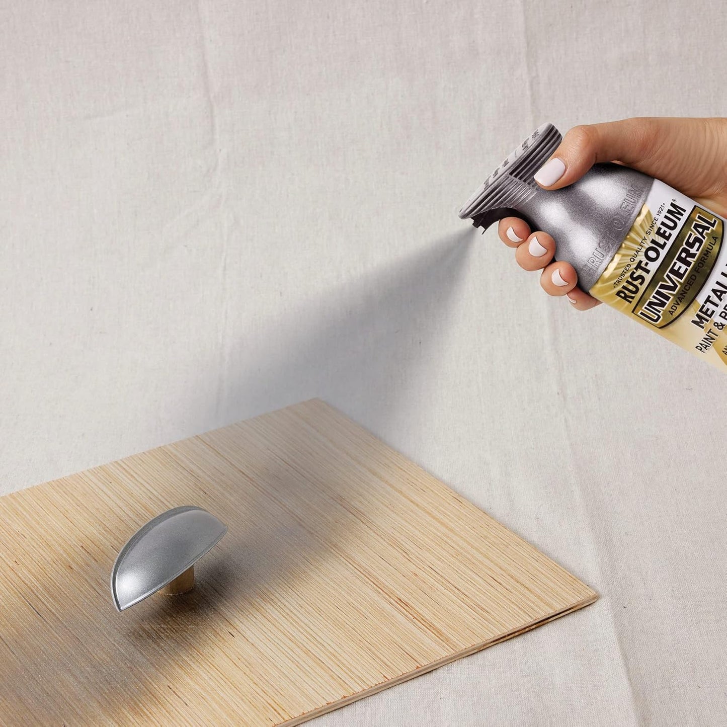 Rust-Oleum 302151 Universal All Surface Clear Topcoat Spray, 11 oz, Dead Flat Clear - Colors A