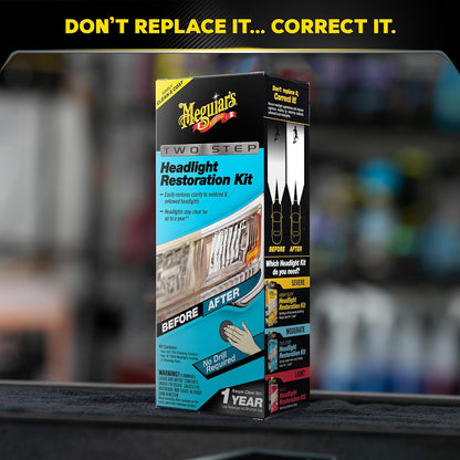 Meguiar's Two Step Car Headlight Restoration Kit, Headlight Cleaner Restores Clear Car Plastic and Protects from Re-Oxidation, Includes Coating and Cleaning Solution - 4 Count (1 Pack)