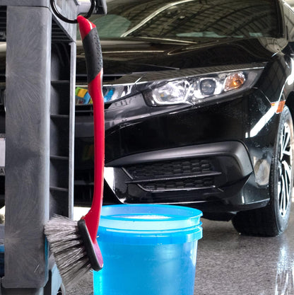 Mothers Car Wash Brush, Wheel and Fender Brush, Short Handle Tire Cleaner for Car Detailing, 10 Inch, Red/Black
