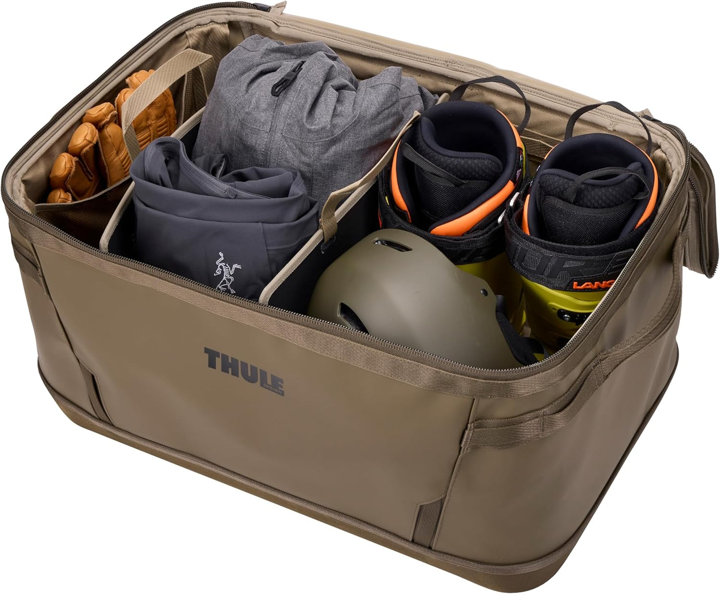 Thule Chasm Gear Hauler, Waterproof Base, Internal Pockets and Movable Divider Panels