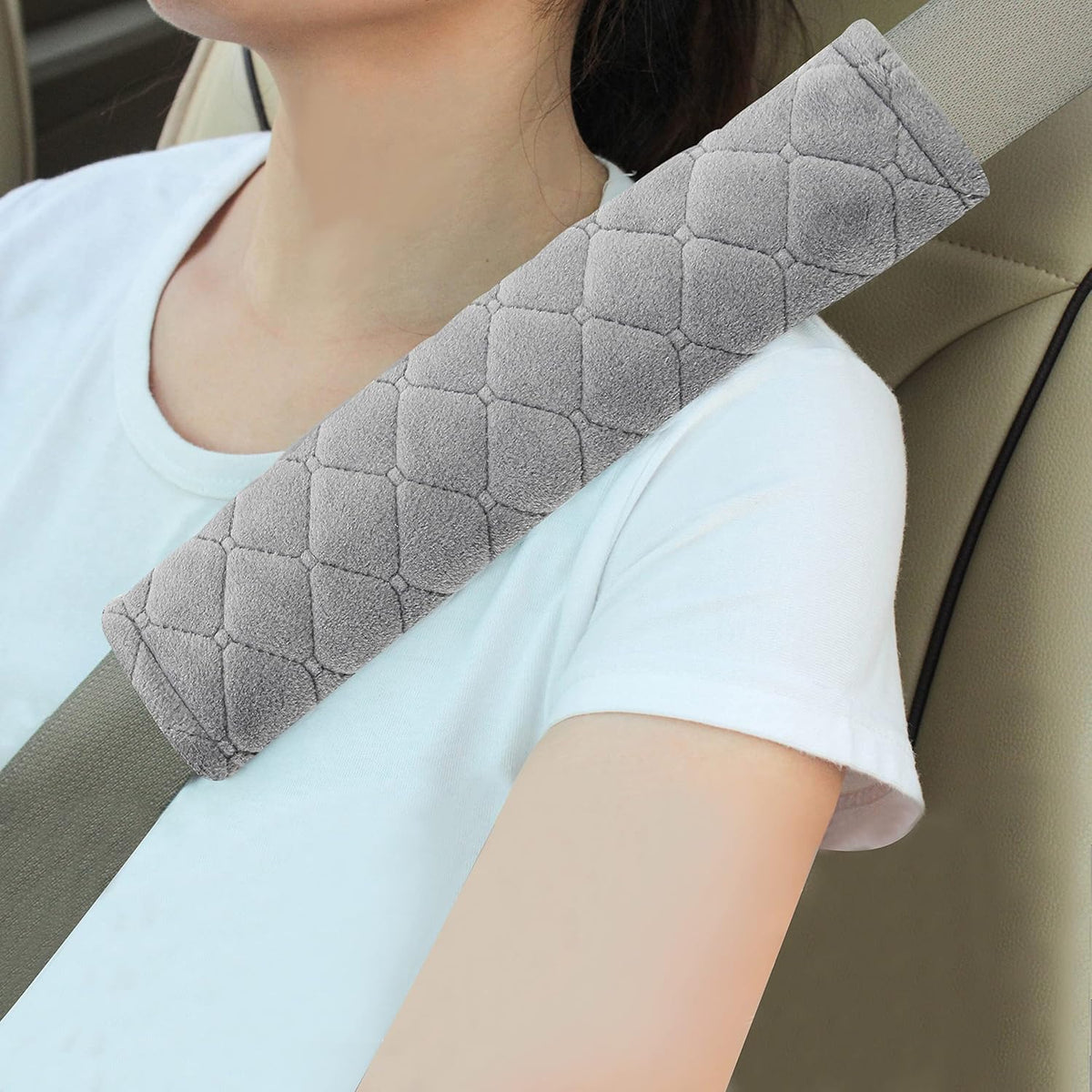 Amooca Soft Auto Seat Belt Cover Seatbelt Shoulder Pad 2 PCS for a More Comfortable Driving Compatible with All Cars and Backpack Black