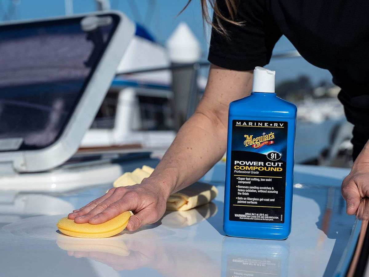 Meguiar's M6732 Marine/RV One Step Compound, Remove Oxidation, Stains, Scratches, and Water Spots, Restore the Color and Shine of Fiberglass Gel Coat Finishes, 32 Oz Bottle