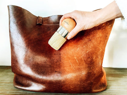 Skidmore’s Leather Cream: All-Natural, Non-Toxic Leather Conditioner - Made in USA Since 1984. Water Repellent Formula Restores Leather Couches, Car Seats, Boots, Shoes, Purses, Bags, and Tack. 6 Oz