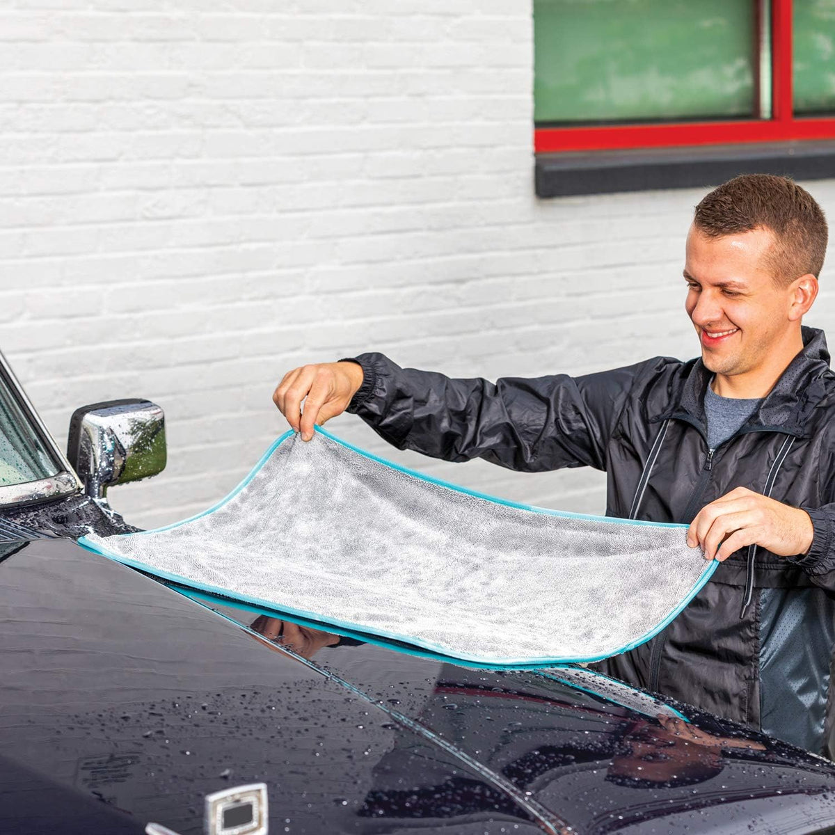 Griot's Garage PFM Microfiber Drying Towel for Car Wash and Auto Detailing, High Absorbency, Machine Washable, Small, 28"x 20", 55504