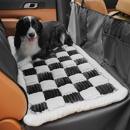 HiPetpy Backseat Dog Bed Mat for Car, Non-Slip Dog Bed for Car Back Seat, Soft & Cozy Dogs Blanket, Washable Travel Pet Mat Seat Protector for Cars, SUVs, Trucks