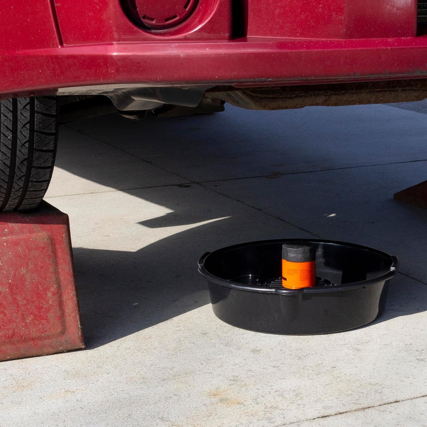 Scepter AMKIT01 15.5 Quart Oil Drain Pan with Pour Spout and 18-Inch Mechanics Funnel Kit for Automotive Fluids Including Engine Oil, Anti-Freeze, Transmission Fluid and More, Black