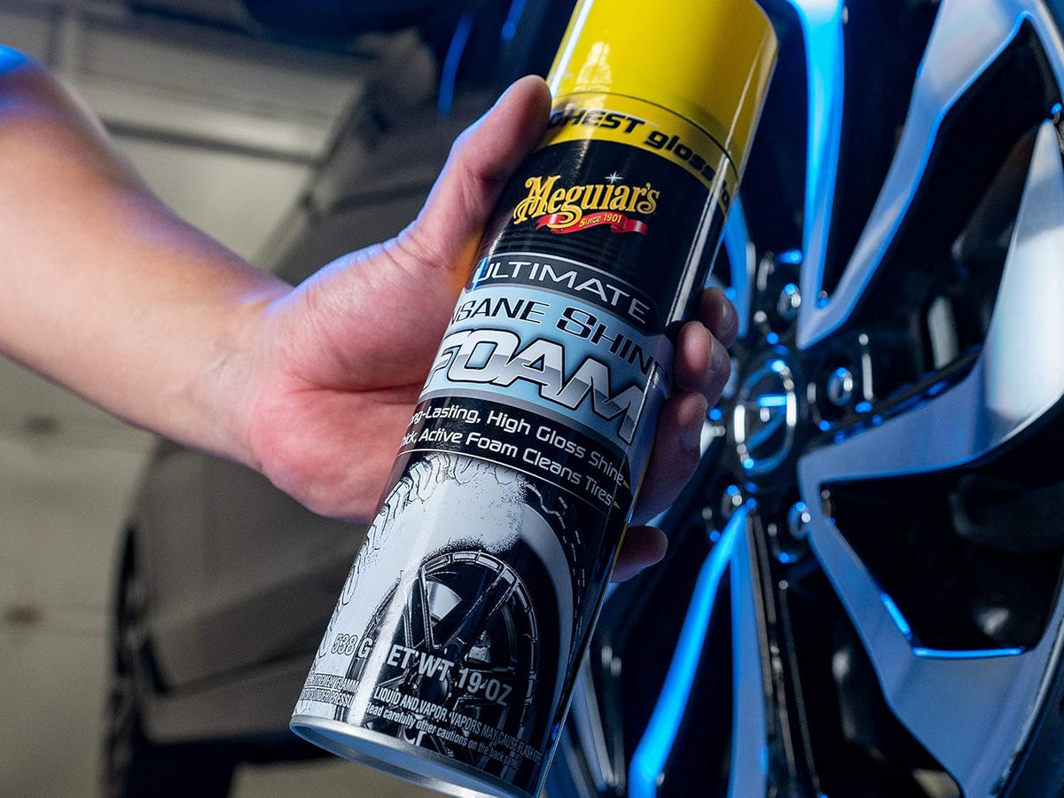 Meguiar's Ultimate Insane Shine Foam, Long-Lasting Tire Shine for an Extreme Shine and Gloss, Rich, Dark and Consistent Finish, No Wiping or Rinsing Required, 19 Oz