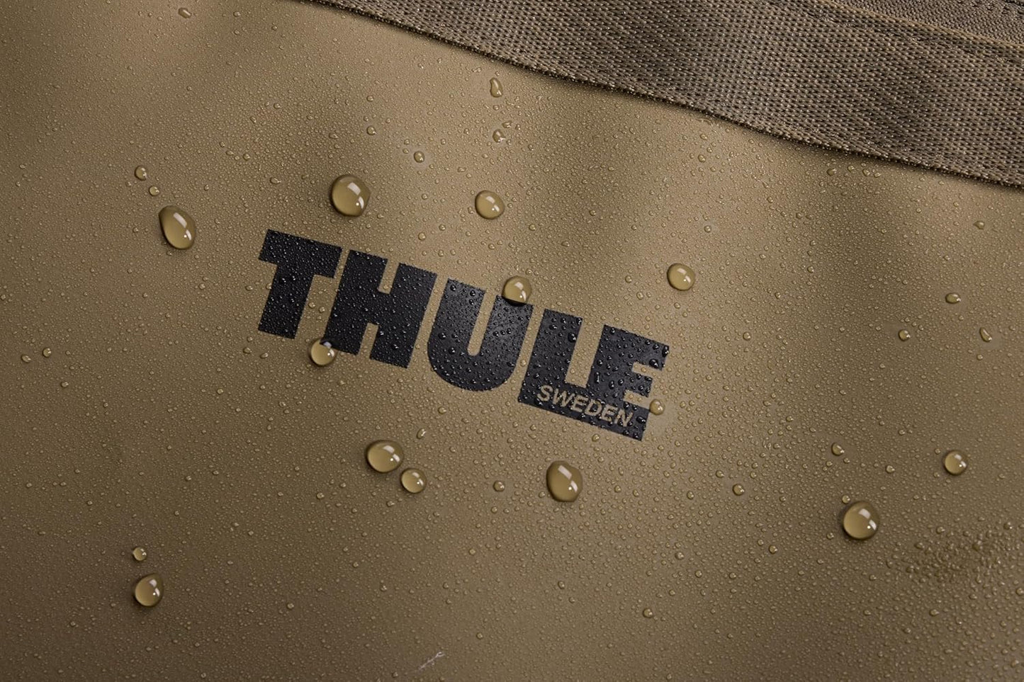 Thule Chasm Gear Hauler, Waterproof Base, Internal Pockets and Movable Divider Panels