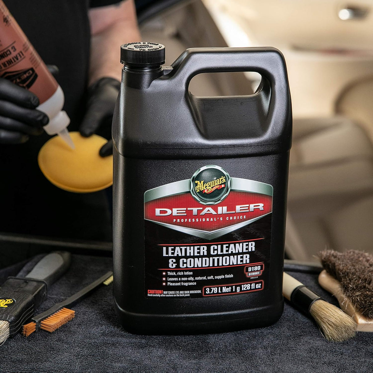 Meguiar's Shampoo Plus, Lubricating Car Wash Soap Lifts Dirt and Grime Off Car Surfaces, Cleans Paint Without Swirling or Scratching, Deepens Gloss and Boosts Shine, 1 Gal