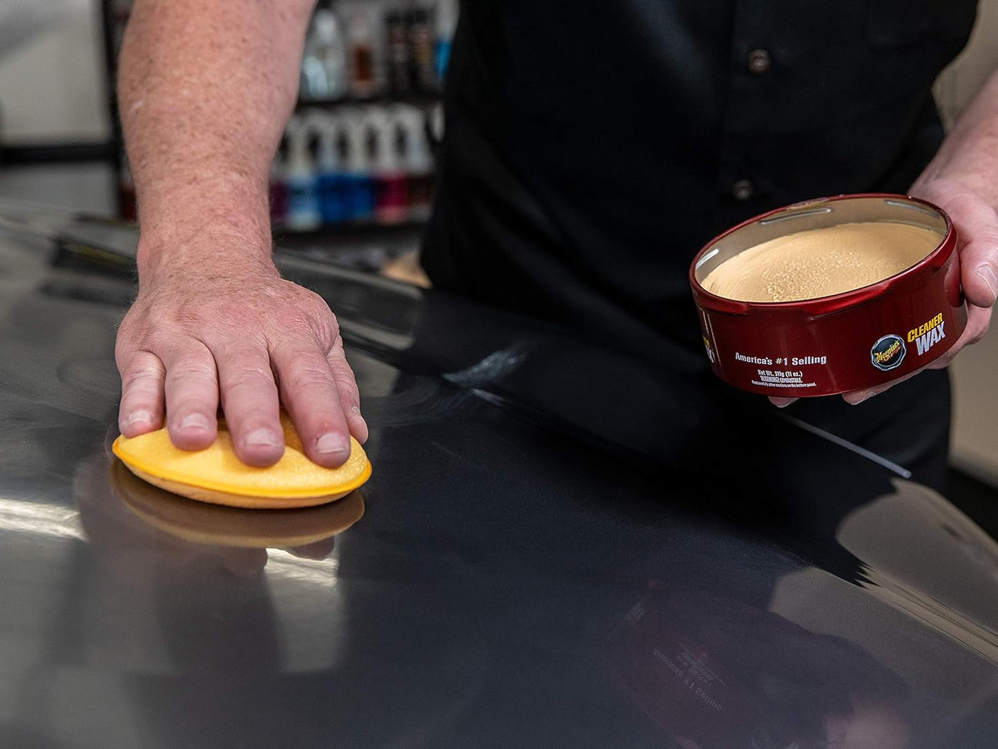 Meguiar's Cleaner Wax, Easy-to-Use Paste Wax that Removes Light Defects, Protects Single Stage Paint/Clear Coat, and Leaves a Glossy Shine in One Step, 11 Oz