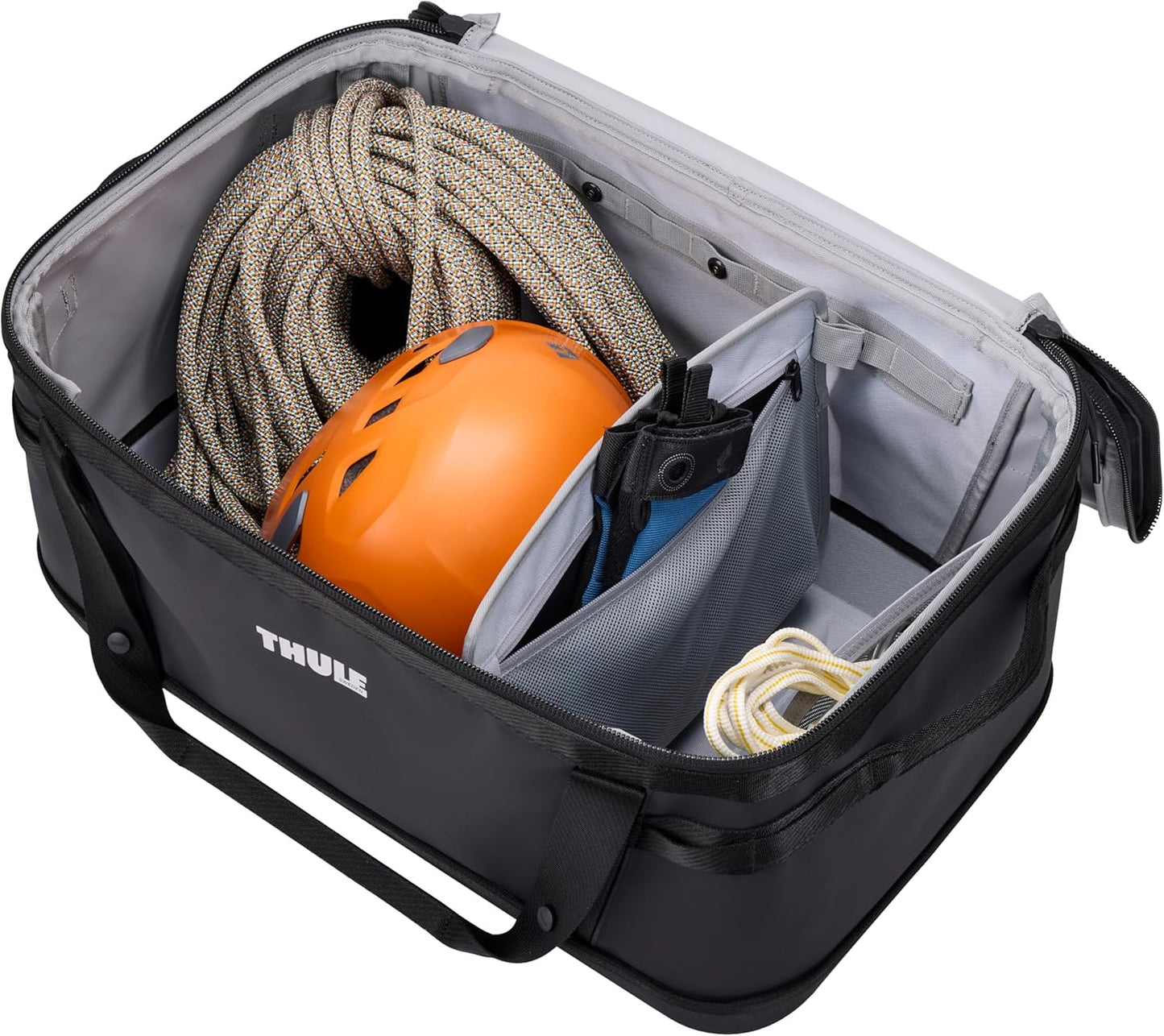 Thule Chasm Gear Hauler, Waterproof Base, Internal Pockets and Movable Divider Panels