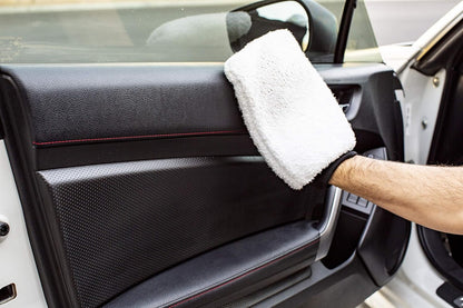 Meguiar's X3002 Microfiber Wash Mitt, Car Wash Mitt for DIY Drivers & Detailers—Designed for Scratch-Free Washing; Use On Exterior Paint and Clear Coat On Cars, Trucks & Suvs
