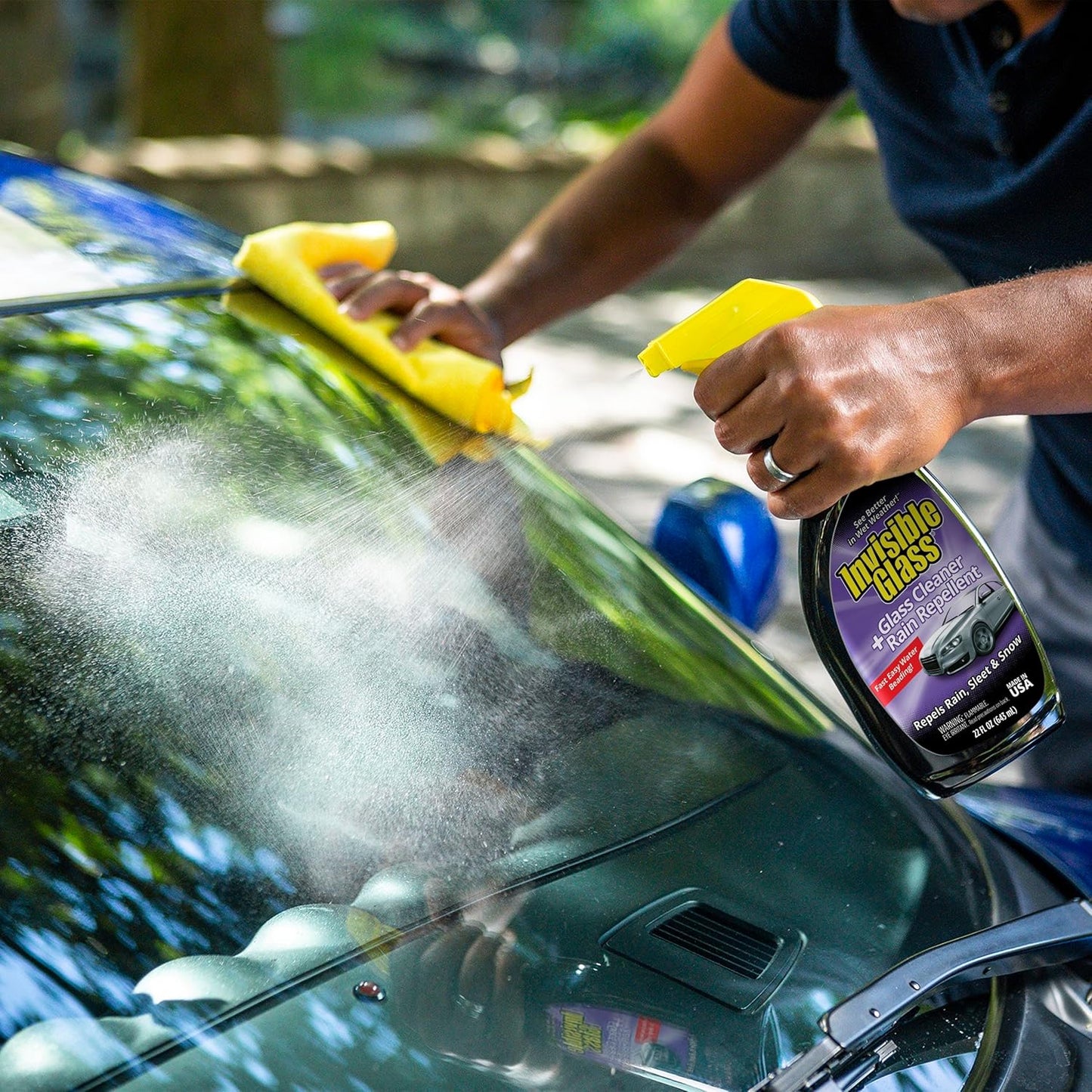 Invisible Glass 92184 Glass Cleaner + Rain Repellent 2-in-1 Windshield and Window Spray, Cleans Auto Glass, Repels Rain, Sleet, Snow, Improves Wet Weather Visibility – 22 fl oz