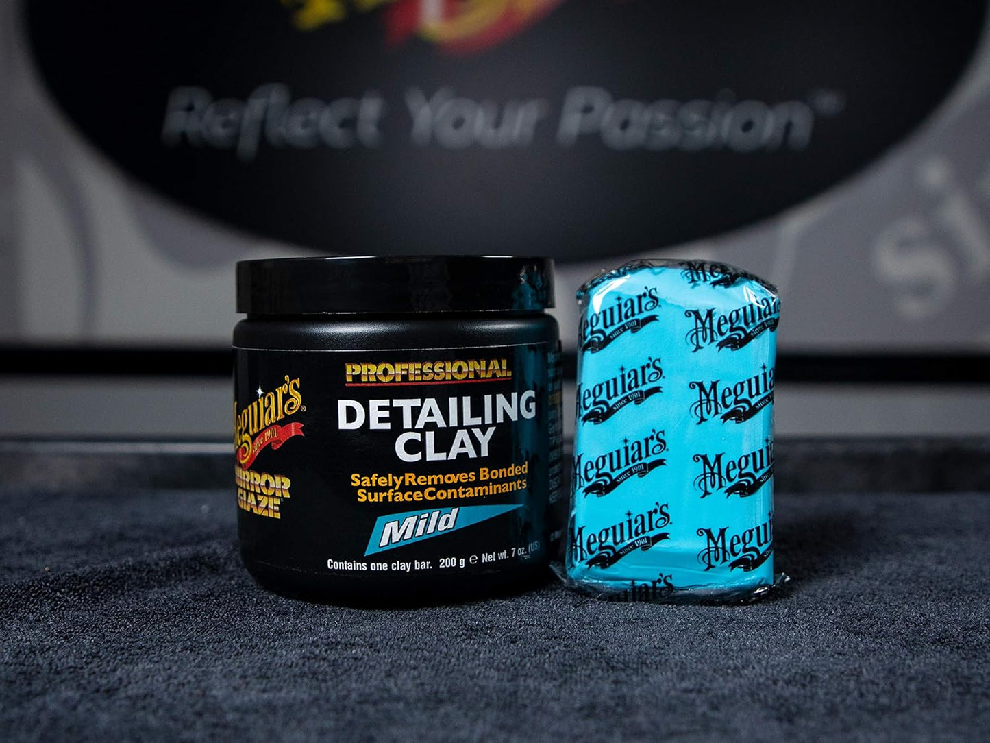 Meguiar's Professional Detailing Clay, Mild, C2000 - Car Clay Bar Safely Removes Contaminants Bonded on Paint for a Smooth, Glossy Finish - Premium Clay Bars Auto Detailing and Paint Prep, 200 Grams