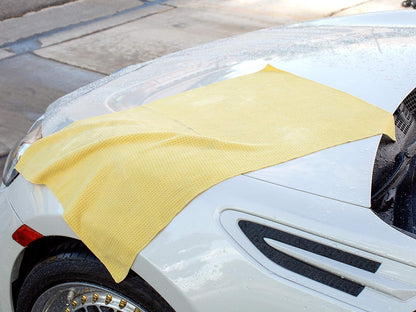 Meguiar's Water Magnet Microfiber Drying Towel, Premium Car Wash Microfiber Towel that’s Super Plush, Water Absorbent & Scratch-Free Big Microfiber Towels for Cars, 1 Pack