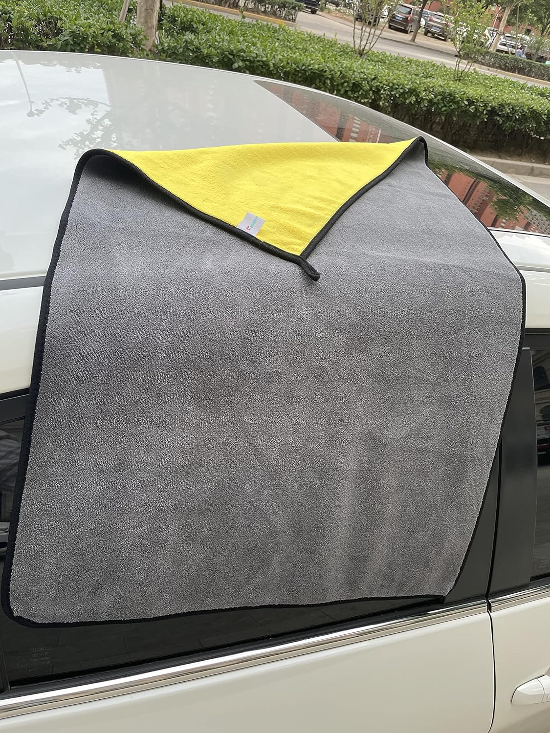 SOFTBATFY Ultrasoft, Large, Thick and Quick Drying Car Microfiber Cleaning Towel 800GSM Polishing Waxing Auto Detailing Towel Cloth (6pack,16 x 16inches) (Grey-Yellow)